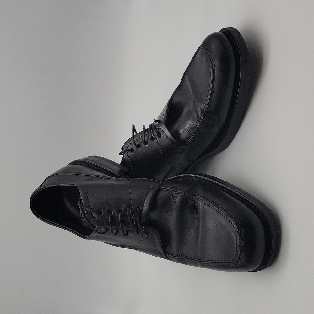 Hugo Boss size 8.5 black men's dress shoe